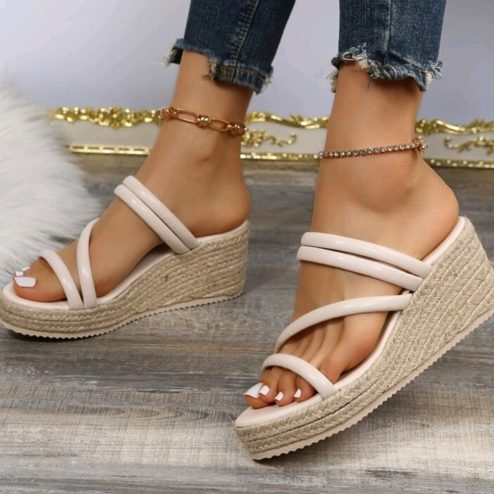 👡B2G1 SHEIN Espadrille Wedge, New